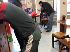 -宝瑞门钉肉饼店