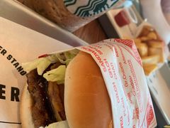 蘑菇牛肉汉堡-FATBURGER 特富客汉堡(外交公寓店)