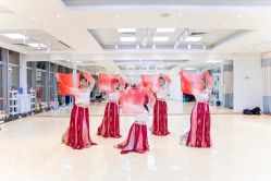 -深舞形体民族舞蹈工作室