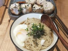 温泉蛋葱油面-陈家生煎(世茂双子塔店)