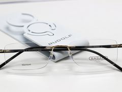 -潘多拉眼镜·蔡司依视路明月(潘家园店)