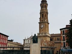 -皮拉尔圣母圣殿主教座堂