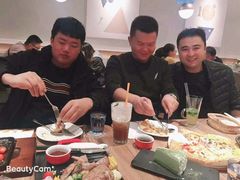 -必胜客(格尔木华兴店)