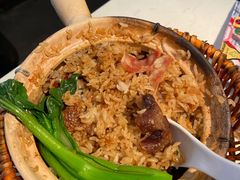招牌腊味煲仔饭-肥仔文澳门猪骨煲(南京西路店)