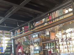 -酤居湖景音乐餐吧(安宁店)