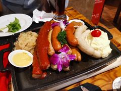 -申德勒加油站餐厅(三里屯北小街店)