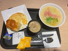 火腿公仔面加煎双蛋鲜油餐包-大家乐(广州宝岗店)