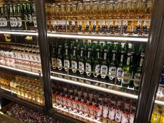-钱小奴海鲜自助黑金店(杭州滨江龙湖店)