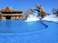 -七彩云南欢乐世界