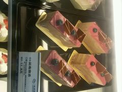 -卡吉诺动物奶油生日蛋糕(东明路店)