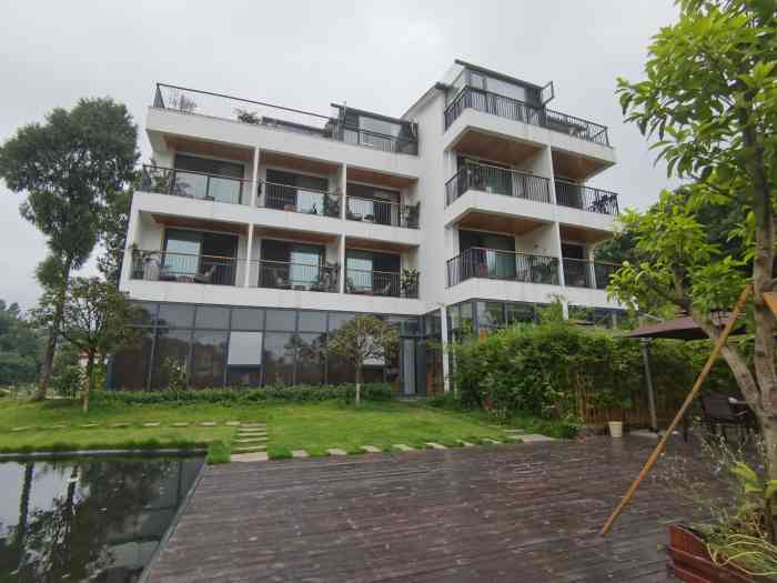 山外别院-"通过联联团购过来的,价格很实惠,提前预约.