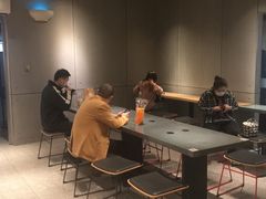 -麦当劳(中山公园龙之梦店)