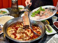 -老船舫·现做活鲜鱼馆(东郊记忆店)