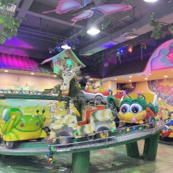 -菲菲羊乐园(临平银泰城店)