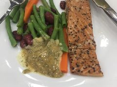 热熏三文鱼配刀豆色拉-宜家·瑞典风味餐厅(北京西红门店)