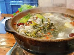 石橄榄炖鸡-洪大厨鸡煲(福田店)