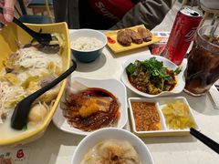 -谭仔米线(皇庭广场店)
