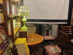 -斯多格书乡(北京大学畅春园店)