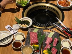 -炼火烤肉店