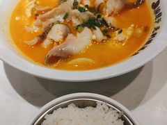 -渝是乎酸菜鱼·川渝小炒(新世界百货望京店)