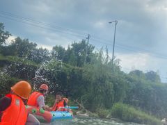 -仙山谷激浪漂流