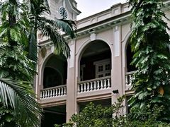 -香港大学