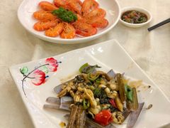 圣子皇-东豪园林海鲜酒家(南港路辅路店)