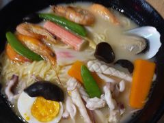 -滋味满屋美食坊(上海街店)