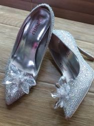 点击看大图 -THE QUEEN(北京店)