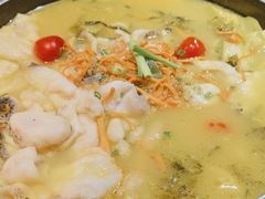 -山城外·非遗酸菜鱼(蜀都万达店)
