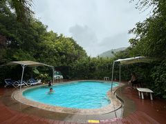 -十万大山布透温泉