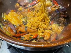 -胡须佬鸡煲四季火锅(海雅缤纷城店)
