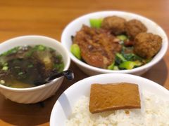 -周素珍湖州大馄饨(直戒坛寺巷店)