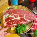 这个烤肉双人餐量好大我们仨人都没吃完……