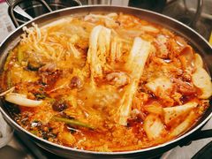 部队锅-MI WU FACTORY米屋美食工厂餐厅(绿地店)