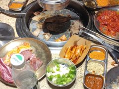 -姜胖胖韩式自助烤肉(光明万达店)