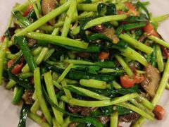 藜蒿炒腊肉-老三样·旧食新味(万寿宫店)