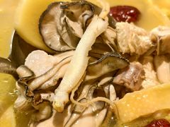 -蚝美人·生蚝海鲜烧烤(茶花园店)