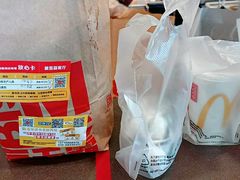-麦当劳(展览路店)