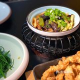 北京探店｜不臭的臭豆腐锅 肥肠也吃不过瘾[笑哭]
