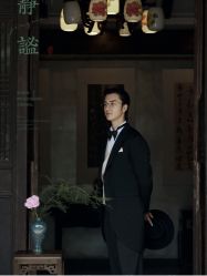 -易摄影婚纱摄影工作室