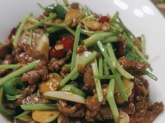 -滋味川湘家常菜·肥肠锅