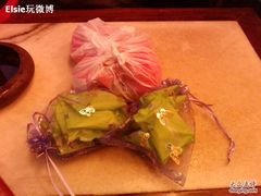送的绿茶团子噶好吃-豫园湖心亭茶楼