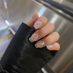 -UGIRL有个美甲