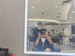 点击看大图 -八佰伴8008星级形象店