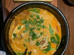-银米·云南传统过桥米线(双廊黑金冠店)