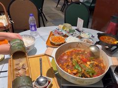 -刘姐啤酒鱼民族演艺餐厅(西街总店)
