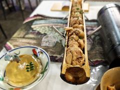 -刘姐啤酒鱼民族演艺餐厅(西街总店)