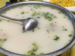 -雪湖煜辰鱼头老店(雪野湖店)