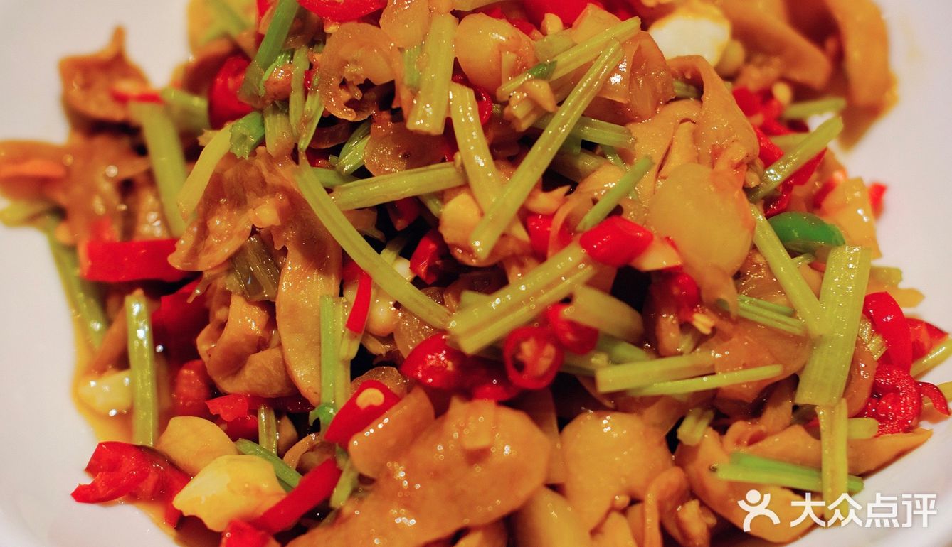 西乡这家湘菜馆🌶️不仅好吃😋尽然还有奶茶🥤